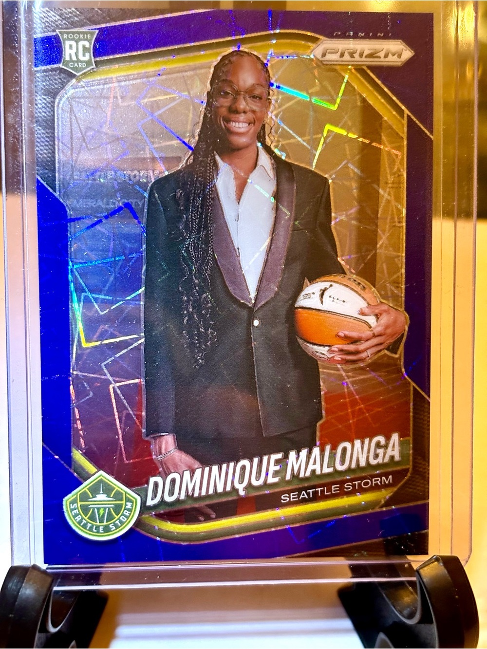 Dominique Malonga Blue Velocity Prizm Variation Rookie Basketball Card